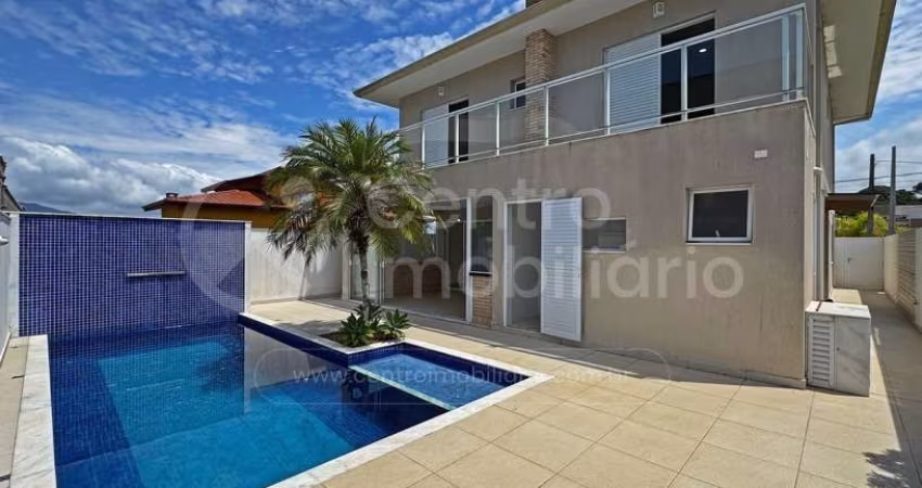 CASA à venda com piscina e 4 quartos em Peruíbe, no bairro Bougainvillee IV