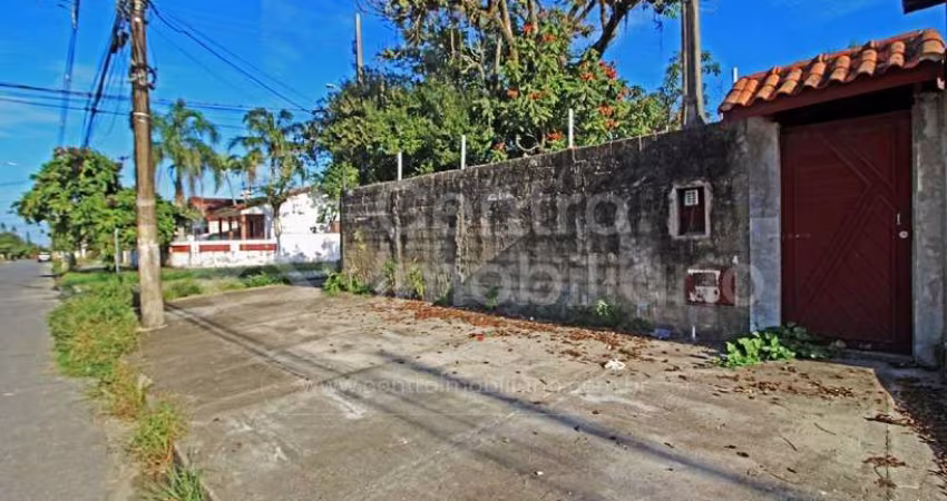 TERRENO à venda em Peruíbe, no bairro Balneario Arpoador