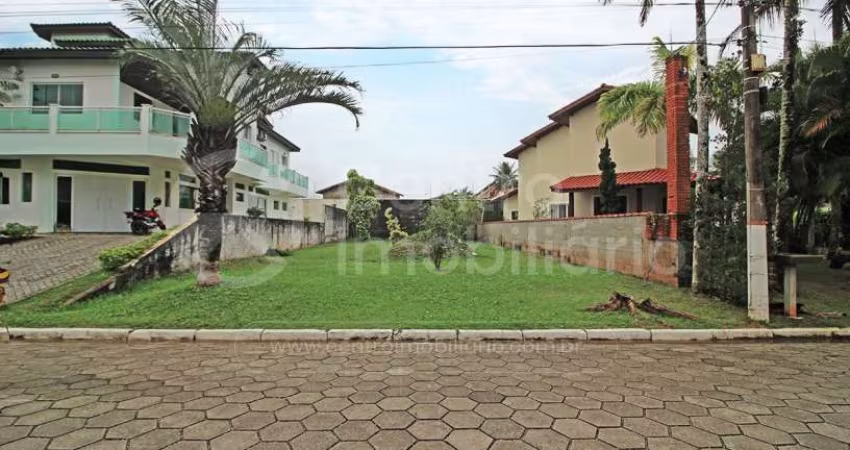 TERRENO à venda em Peruíbe, no bairro Bougainvillee I