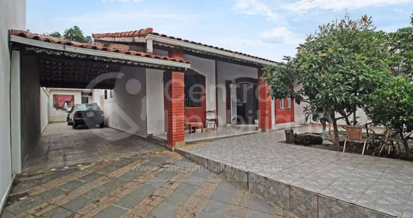 CASA à venda com 2 quartos em Peruíbe, no bairro Balneario Josedy