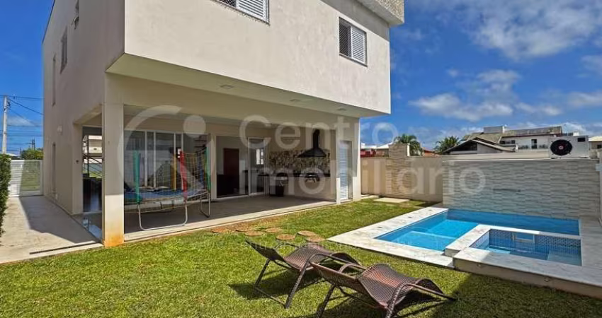 CASA à venda com piscina e 4 quartos em Peruíbe, no bairro Bougainvillee IV