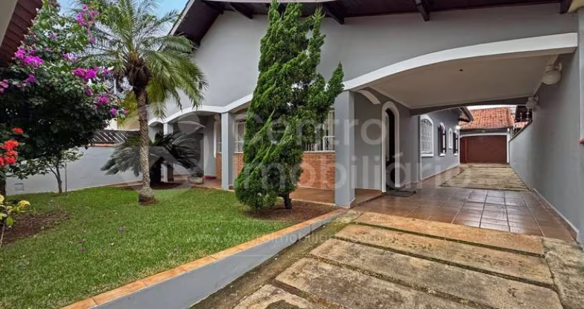CASA à venda com 3 quartos em Peruíbe, no bairro Jardim Beira Mar