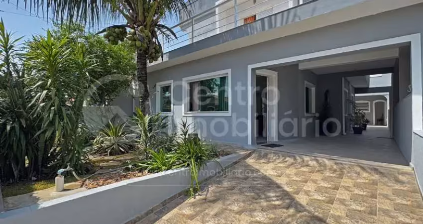 CASA à venda com 3 quartos em Peruíbe, no bairro Jardim Três Marias