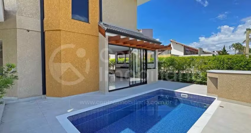 Casa à venda com piscina e 5 quartos em peruíbe, no bairro bougainvillee ii