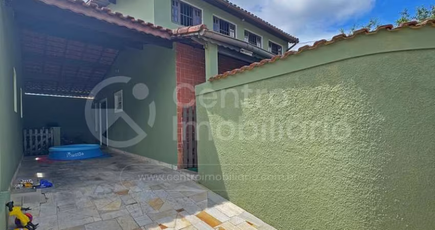 CASA à venda com 2 quartos em Peruíbe, no bairro Centro