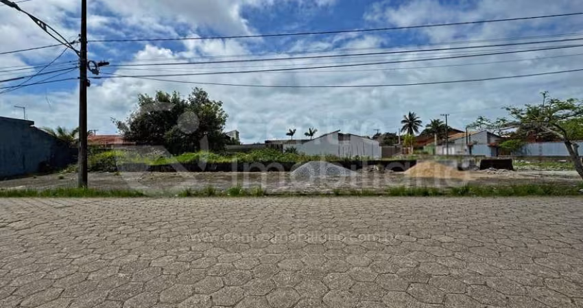 TERRENO à venda em Peruíbe, no bairro Maria H Novaes
