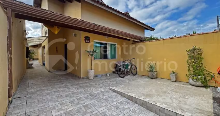 CASA à venda com 3 quartos em Peruíbe, no bairro Parque D Aville