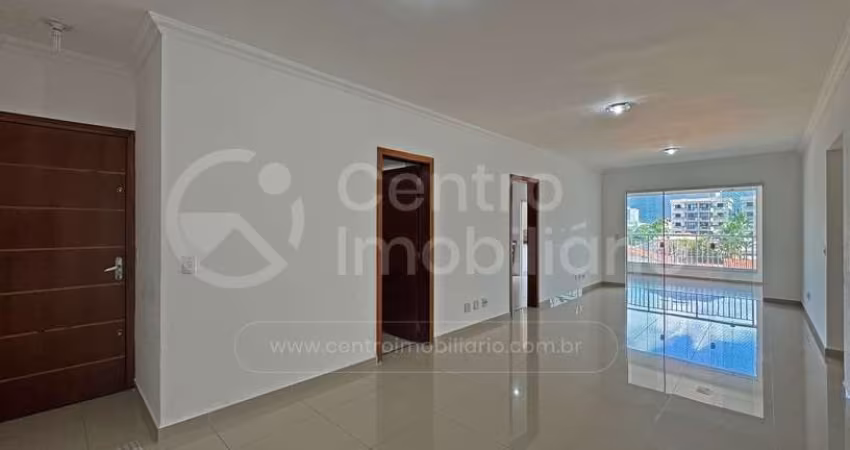 APARTAMENTO à venda com 3 quartos (1 suítes) em Peruíbe, no bairro Centro