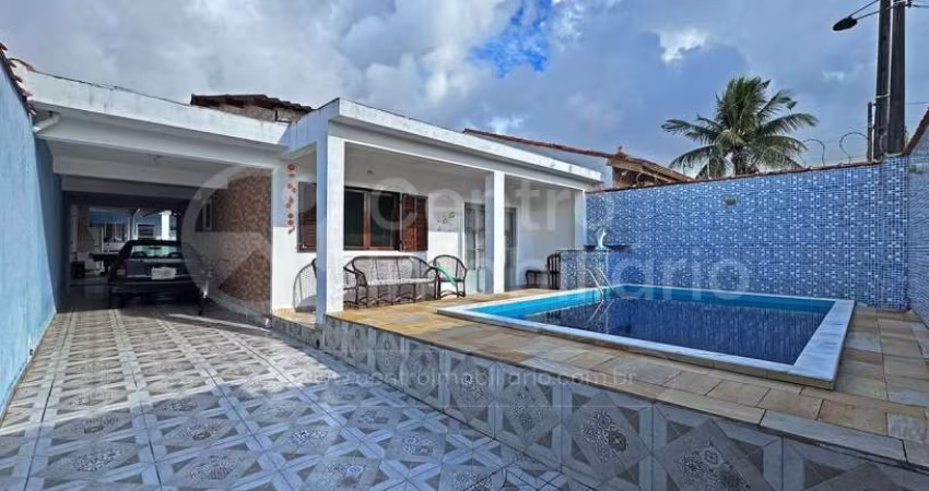 CASA à venda com piscina e 2 quartos em Peruíbe, no bairro Balneario Barra de Jangada