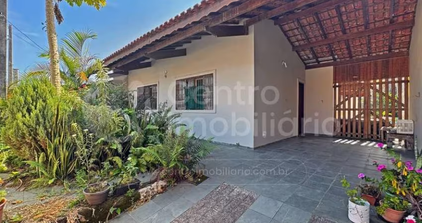 CASA à venda com 2 quartos em Peruíbe, no bairro Balneario Sao Joao Batista