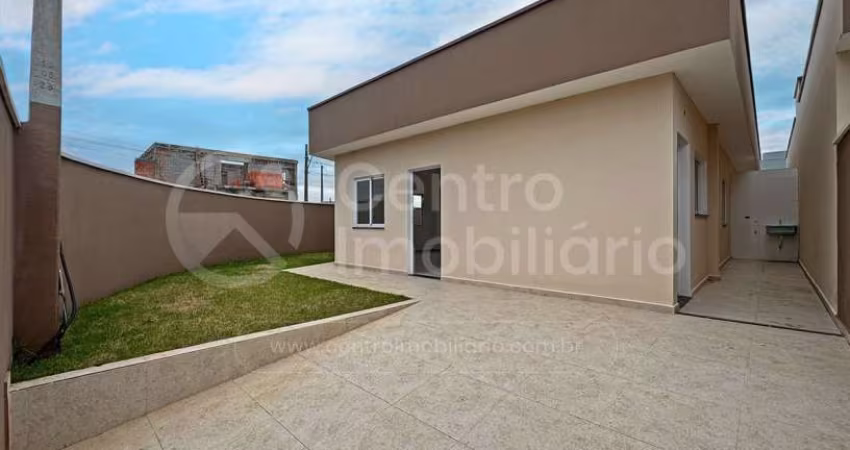 CASA à venda com 2 quartos em Peruíbe, no bairro Flora Rica