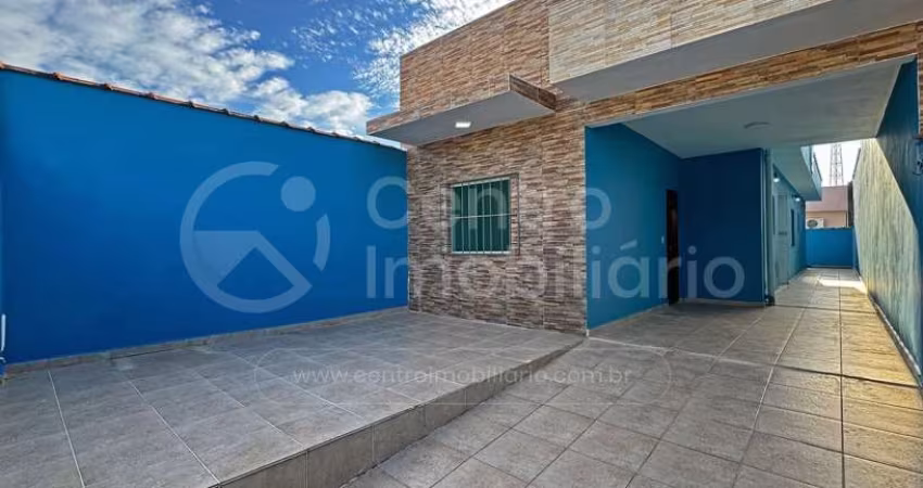 CASA à venda com 2 quartos em Peruíbe, no bairro Balneario Sao Joao Batista
