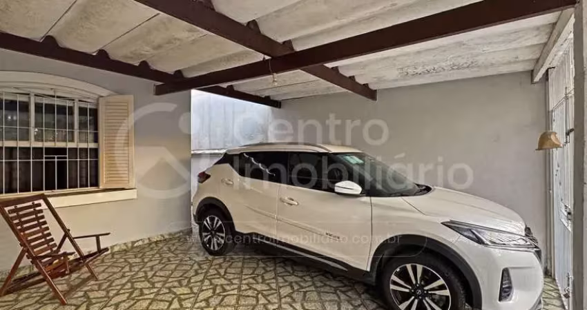 Casa à venda com 2 quartos em peruíbe, no bairro belmira novaes