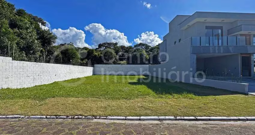 Terreno em condomínio fechado à venda no Bougainvillee IV, Peruíbe 