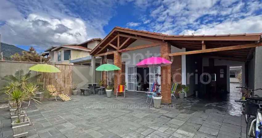 Casa à venda com 4 quartos em peruíbe, no bairro centro