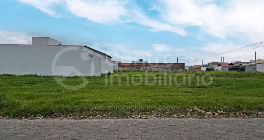 Terreno à venda em Flora Rica, Peruíbe 