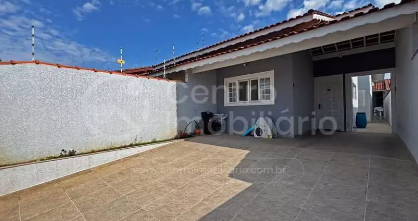 CASA à venda com 2 quartos em Peruíbe, no bairro Parque D Aville