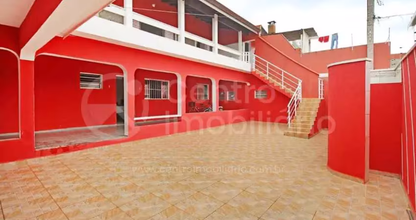 CASA à venda com 3 quartos em Peruíbe, no bairro Parque D Aville