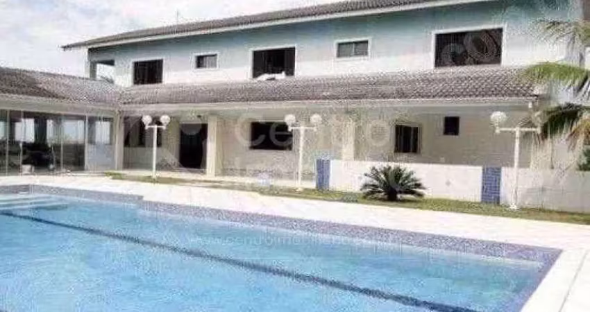 Casa à venda com piscina e 4 quartos em peruíbe, no bairro bougainvillee i