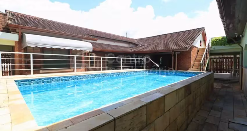 CASA à venda com piscina e 4 quartos em Peruíbe, no bairro Estancia Sao Jose