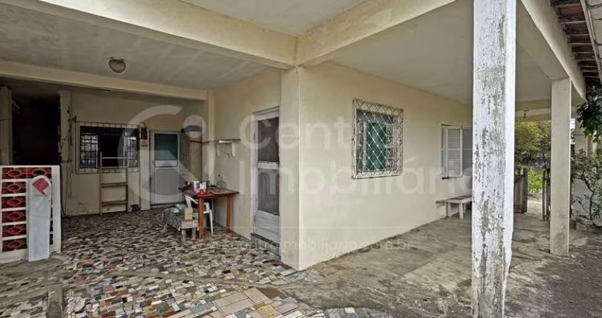 CASA à venda com 2 quartos em Peruíbe, no bairro Cidade Nova Peruíbe