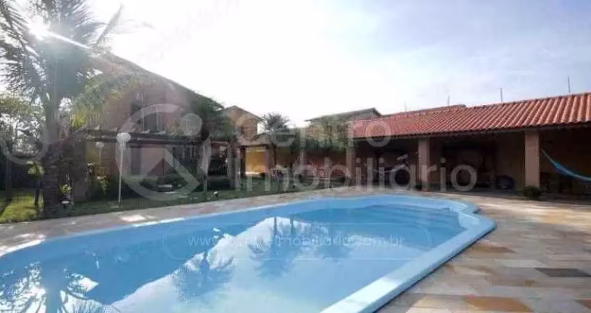 Casa à venda com piscina e 6 quartos em peruíbe, no bairro jardim mar e sol