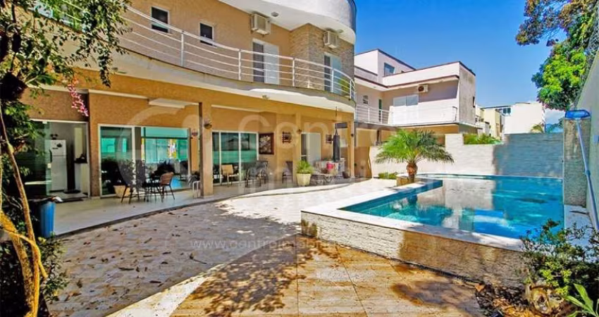 CASA à venda com piscina e 10 quartos em Peruíbe, no bairro Bougainvillee IV