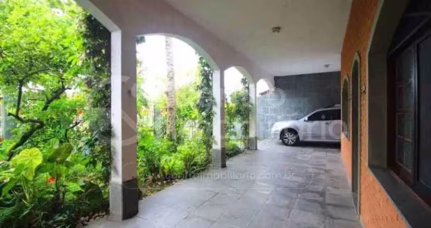 Casa com 2 quartos à venda no Centro, Peruíbe 