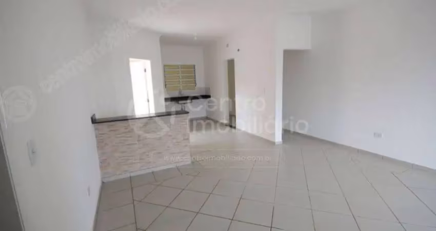 Apartamento à venda com 2 quartos (1 suítes) em peruíbe, no bairro jardim três marias