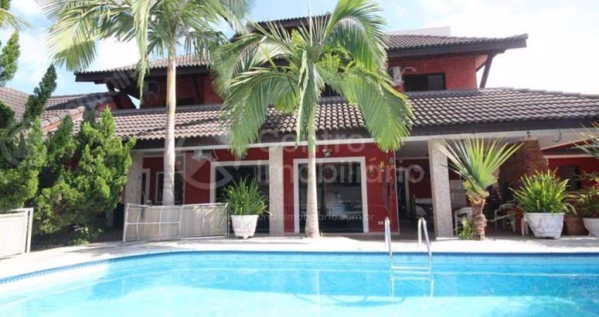 CASA à venda com piscina e 6 quartos em Peruíbe, no bairro Centro
