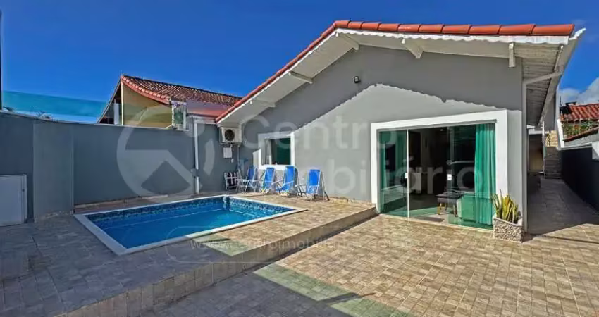Casa à venda com 3 quartos em peruíbe, no bairro jardim três marias