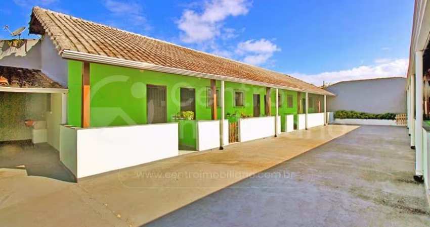 CASA à venda com 10 quartos em Peruíbe, no bairro Estancia Sao Jose