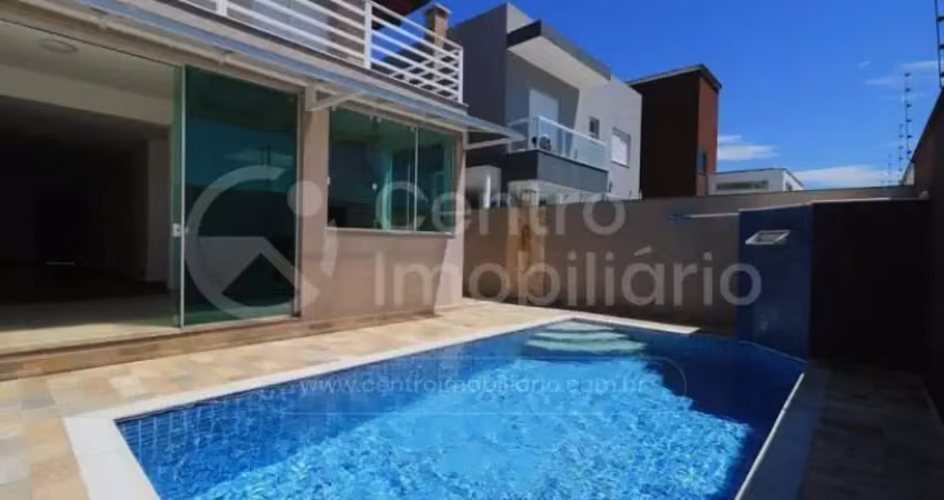 Casa à venda com piscina e 4 quartos em peruíbe, no bairro bougainvillee iv