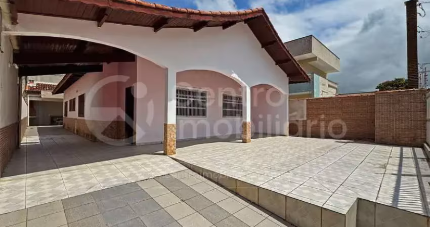 Casa à venda com 3 quartos em peruíbe, no bairro estancia balnearia convento velho