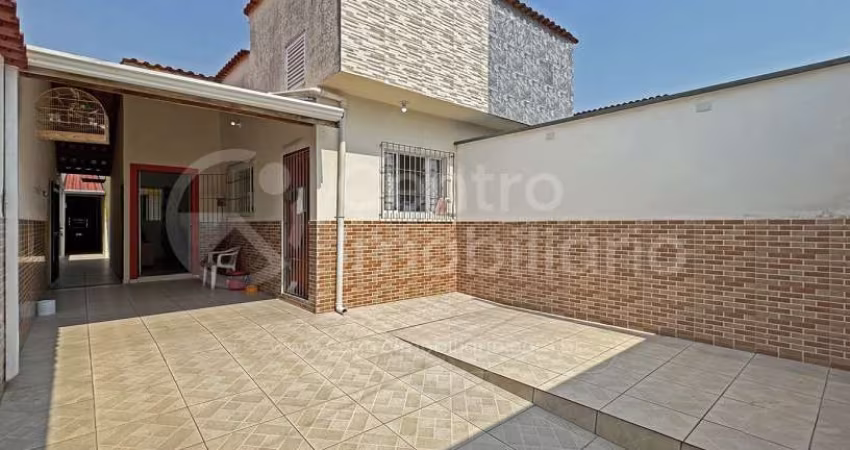 CASA à venda com 2 quartos em Peruíbe, no bairro Jardim Somar