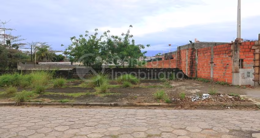 TERRENO à venda em Peruíbe, no bairro Maria H Novaes