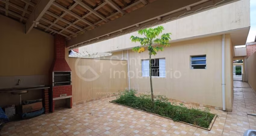 CASA à venda com 3 quartos em Peruíbe, no bairro Cidade Nova Peruíbe