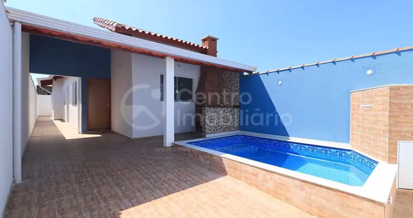 Casa à venda com piscina e 2 quartos em peruíbe, no bairro flora rica iii