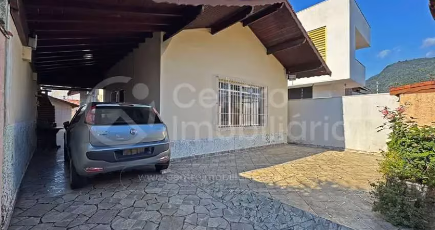 Casa à venda com 3 quartos em peruíbe, no bairro centro