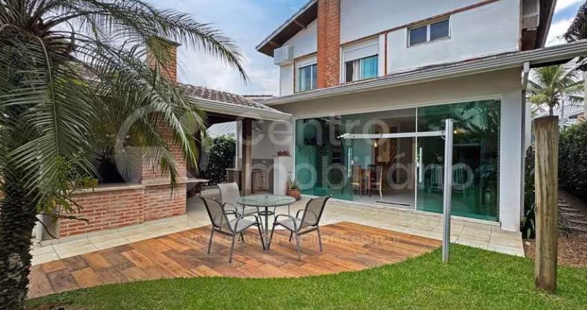 CASA à venda com 4 quartos em Peruíbe, no bairro Bougainvillee II