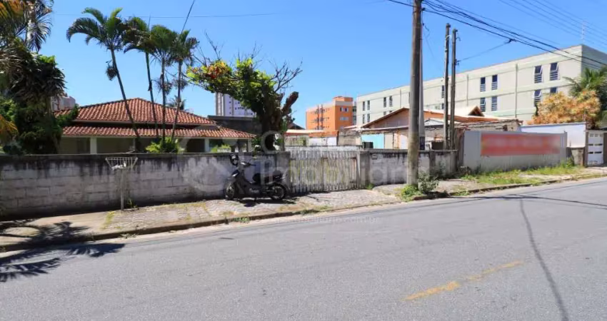 Terreno à venda no Centro, Peruíbe 