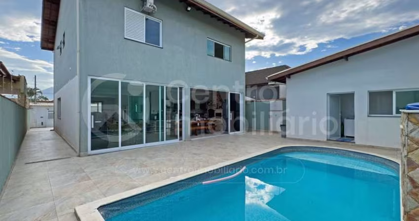 CASA à venda com piscina e 4 quartos em Peruíbe, no bairro Cidade Nova Peruíbe