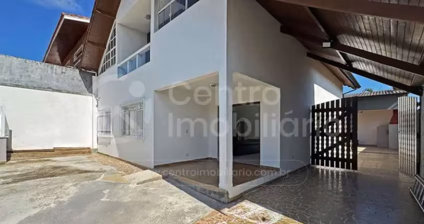 CASA à venda com 4 quartos em Peruíbe, no bairro Estancia Sao Jose