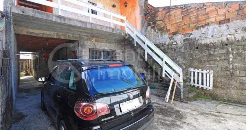 CASA à venda com 4 quartos em Peruíbe, no bairro Parque D Aville