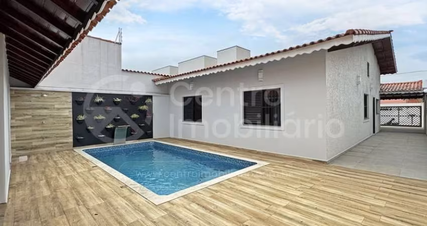 CASA à venda com piscina e 3 quartos em Peruíbe, no bairro Cidade Nova Peruíbe