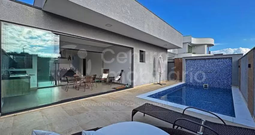 Casa à venda com piscina e 3 quartos em peruíbe, no bairro bougainvillee iv