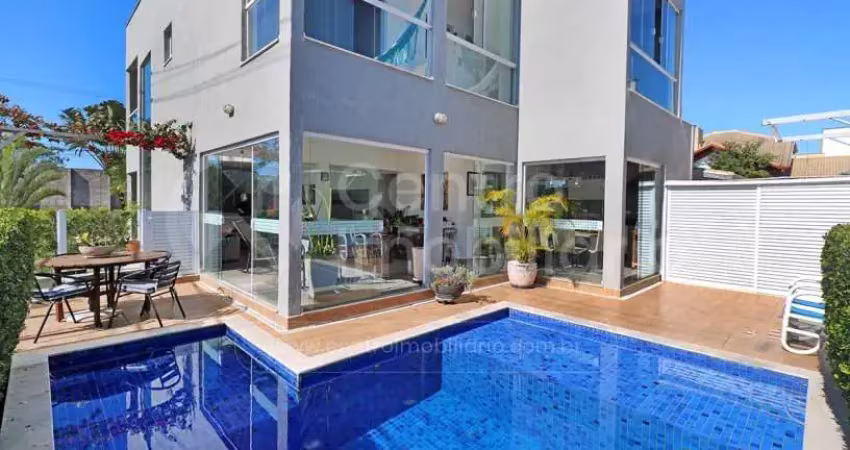 CASA à venda com piscina e 4 quartos em Peruíbe, no bairro Jd Tres Marias