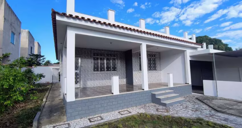 Casa para Venda em Araruama, Centro (Iguabinha), 3 dormitórios, 2 suítes, 3 banheiros, 1 vaga