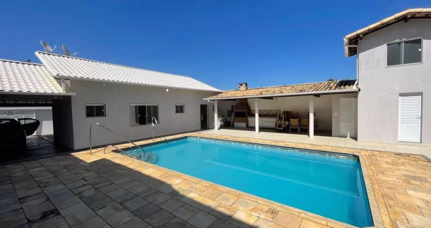 Casa para Venda em Saquarema, Porto da Roça II (Bacaxá), 2 dormitórios, 2 suítes, 2 banheiros, 2 vagas