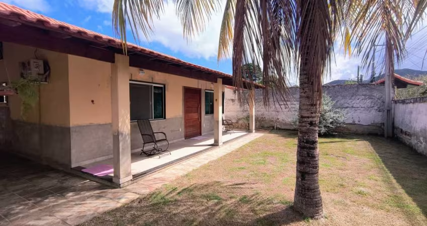 Casa para Venda em Saquarema, Rio da Areia (Bacaxá), 3 dormitórios, 2 banheiros, 4 vagas